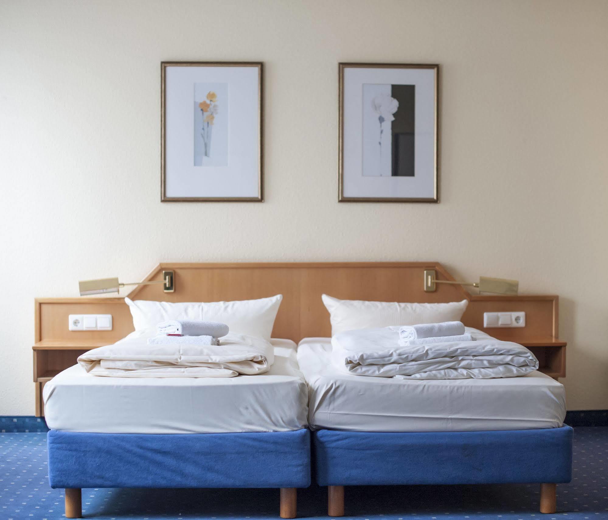 Stargaze Forum Hotel Duesseldorf-Гільден Екстер'єр фото